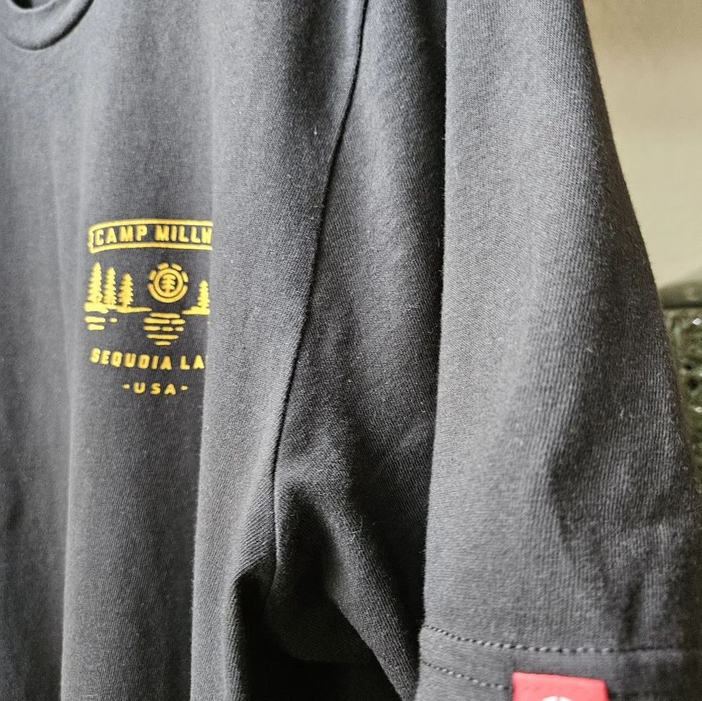Element Black T-Shirt with Gold Logo XL - Picture 5 of 7